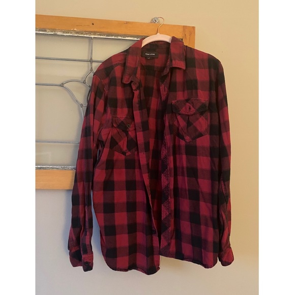Adam Levine Red Flannel - Picture 3 of 4